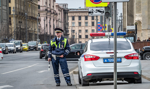 Как общаться с инспекторами ГИБДД? Десять полезных советов