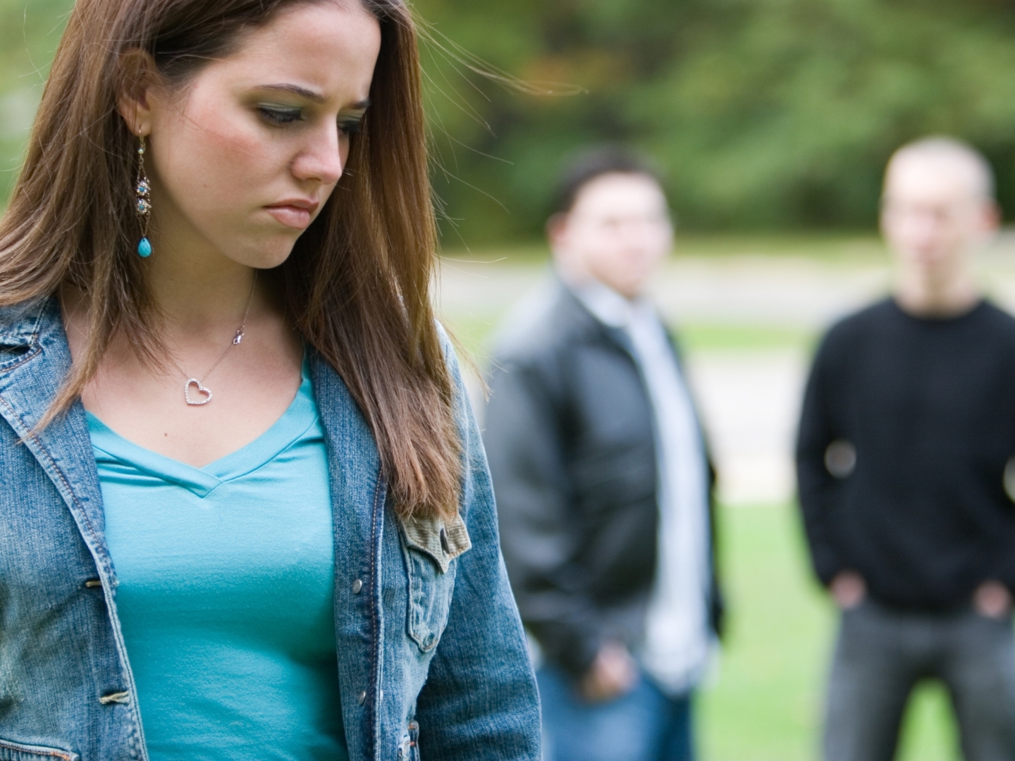 Почему сегодняшний мир полон обмана и как оставаться на шаг впереди?