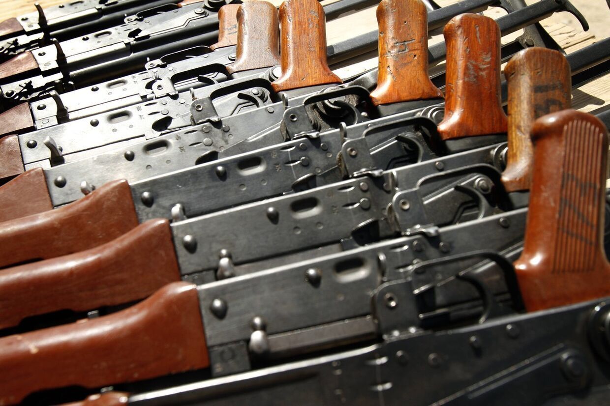 Оружие: Искусство и Наследие Человечества