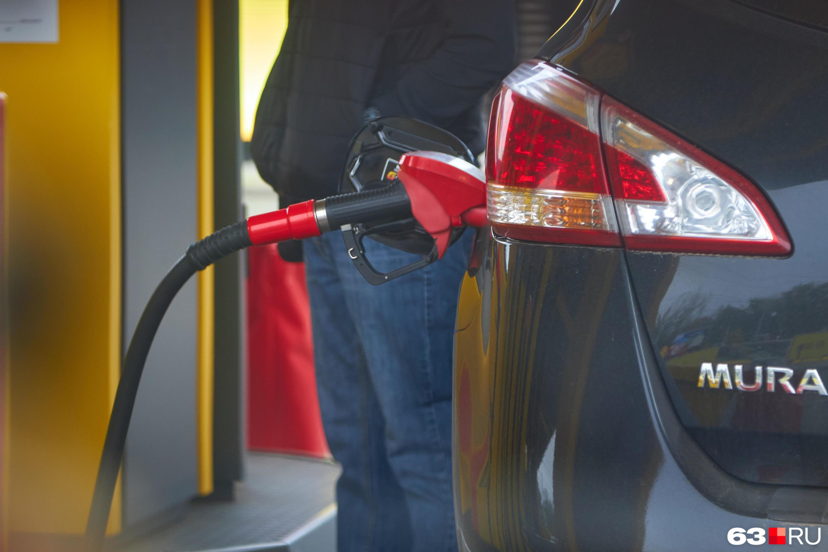 Экспорт бензина в России временно ограничили