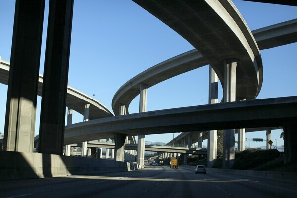 Почему в США автодороги служат без ремонта по 30 лет?