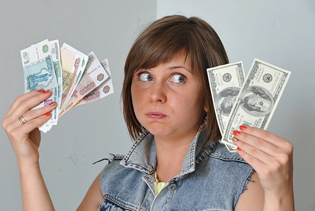 Валюта в России остается самым надежным активом: покупайте доллары и евро даже когда курс уже пробил отметку в 100 рублей