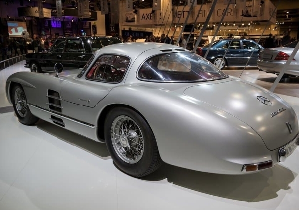 Какая самая дорогая машина в мире?