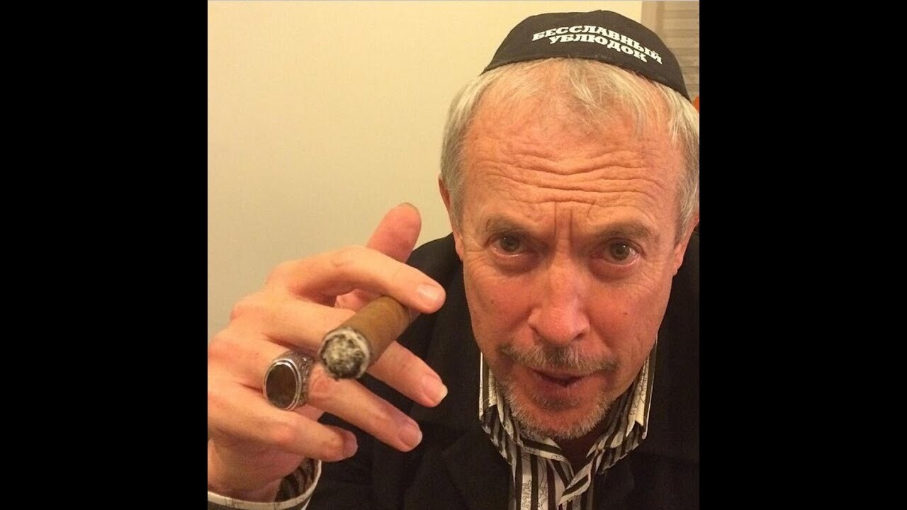 Макаревич крепко выругался,матом (видео),а потом спел песню. А вы,что думаете?