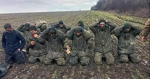 Американский журналист Моррис рассказывает о массовой сдаче в плен солдат ВСУ.