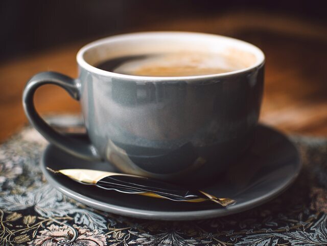 Кофе с кардамоном сжигает жир в мгновение ока. Как его пить, чтобы похудеть?