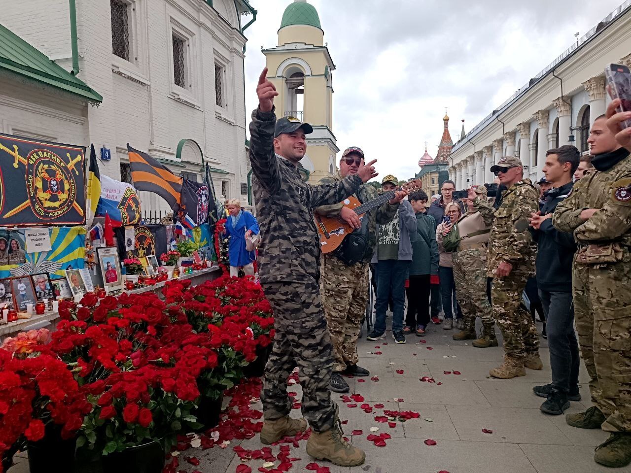40 дней без Героев