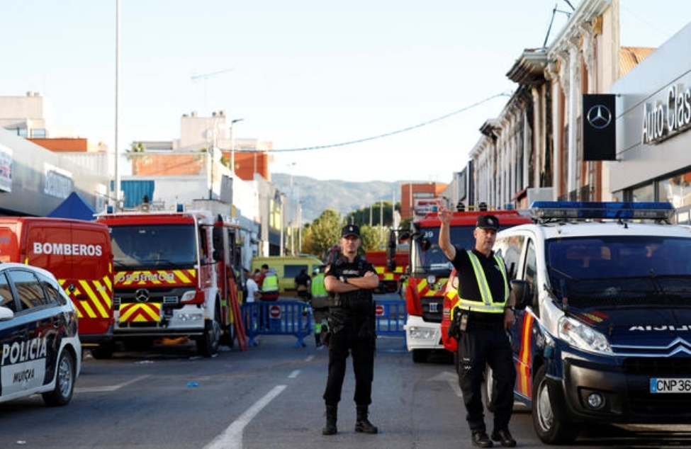 В результате пожара в ночном клубе в Мурсии (Испания) погибли по меньшей мере 13 человек.