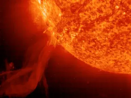 Корональная дыра в Солнце: что это такое и как она может повлиять на Землю в 2023 году