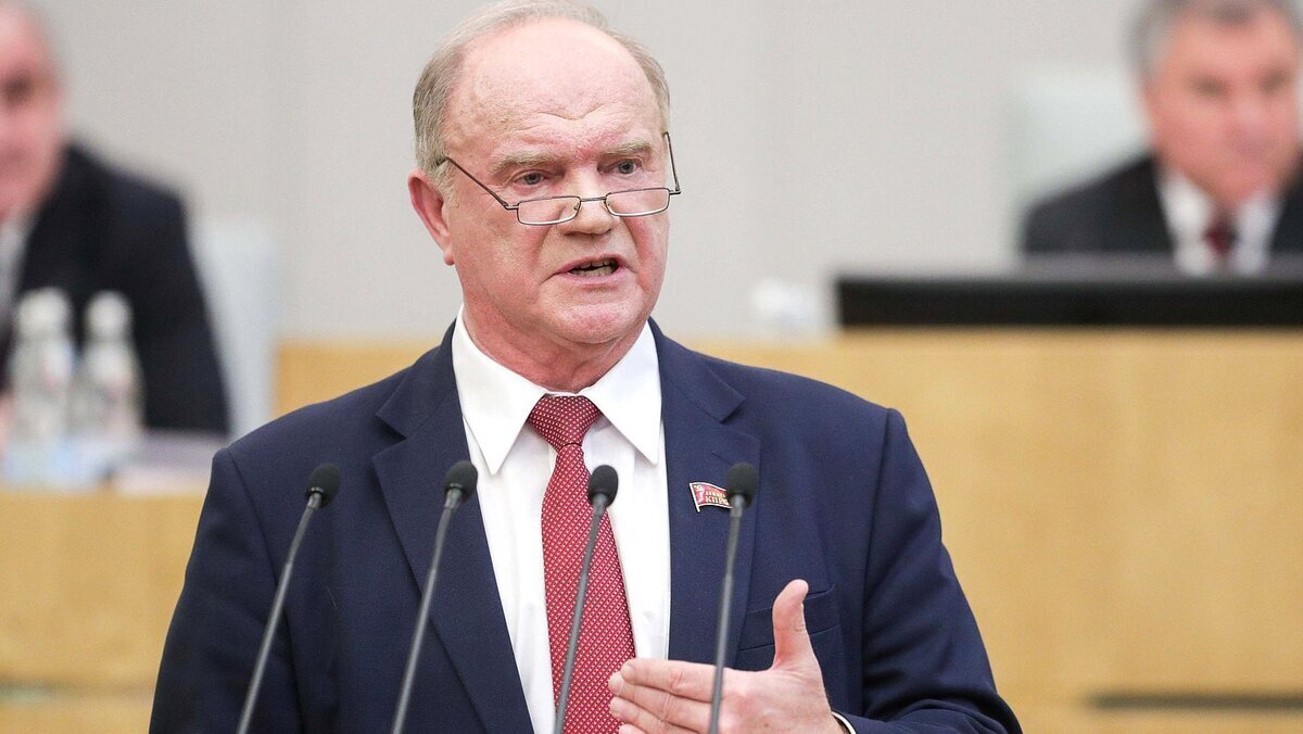 Власти трубят о своей победе на недавних выборах. Не пора бы партии отчитаться перед народом, что ею сделано по развитию России?