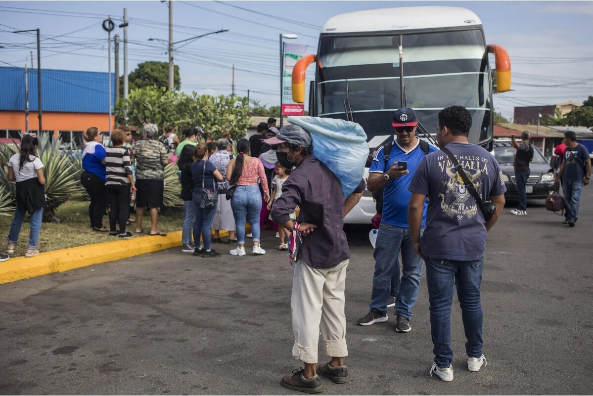 План Байдена направлен на то, чтобы держать мигрантов подальше от границы. Будет ли это работать?