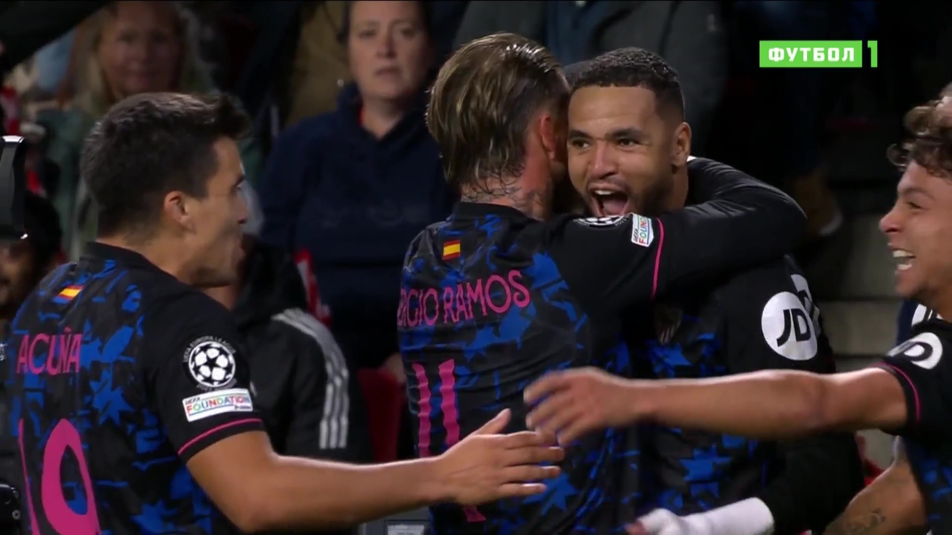 За десять минут исход матча ПСВ – "Севилья" менялся трижды