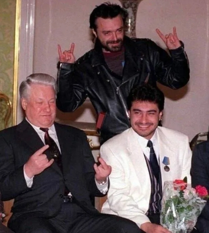 Наши звёзды в «безтормозные» 90-е.