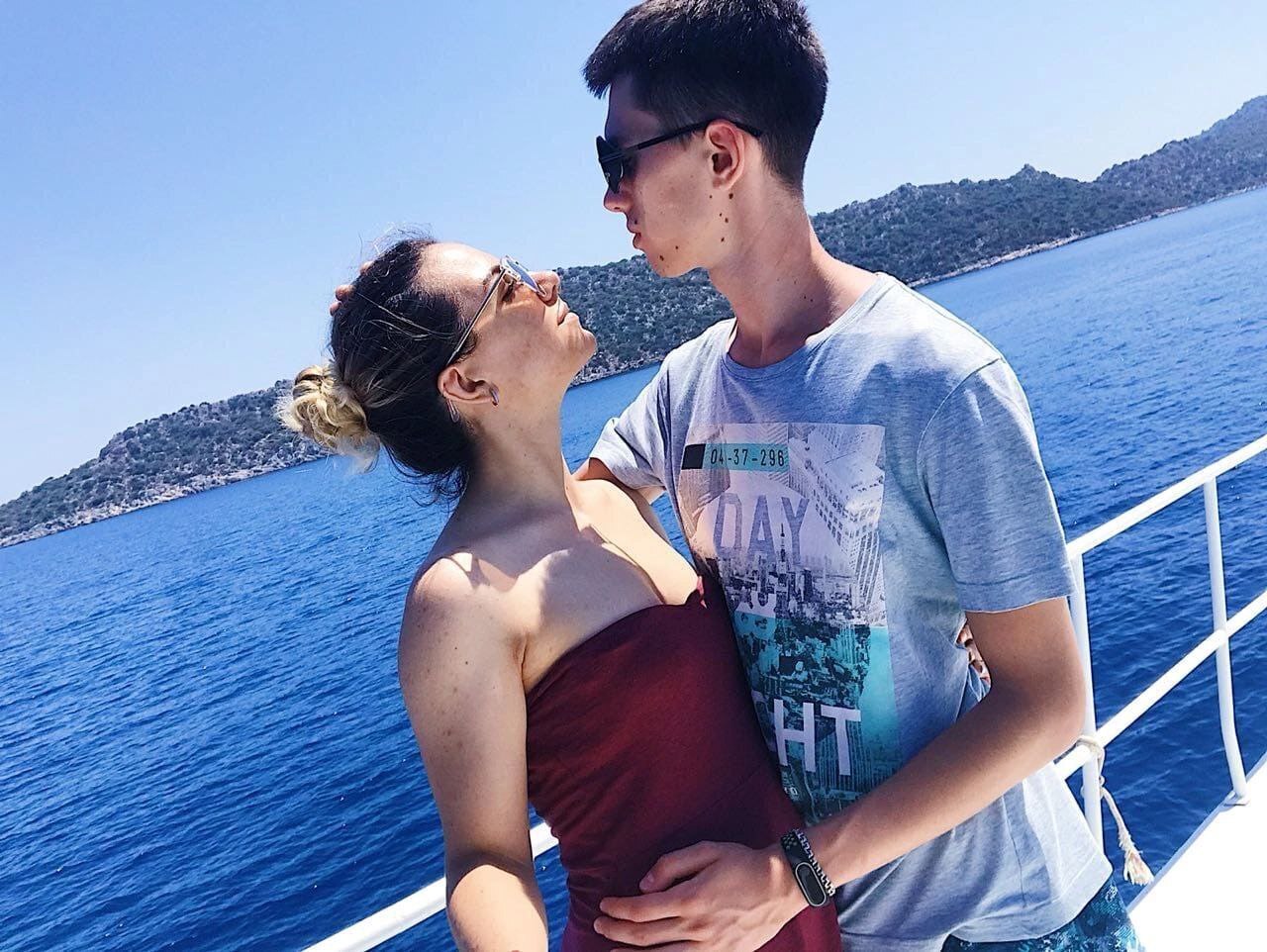 Как парень моей дочки оказался «беременным»