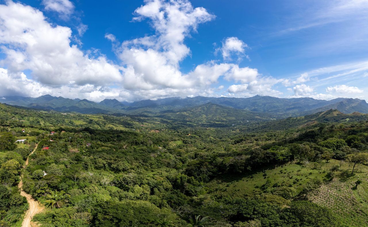 Затменная лихорадка начинается сейчас. Вот где можно увидеть предстоящее затмение «огненного кольца»
