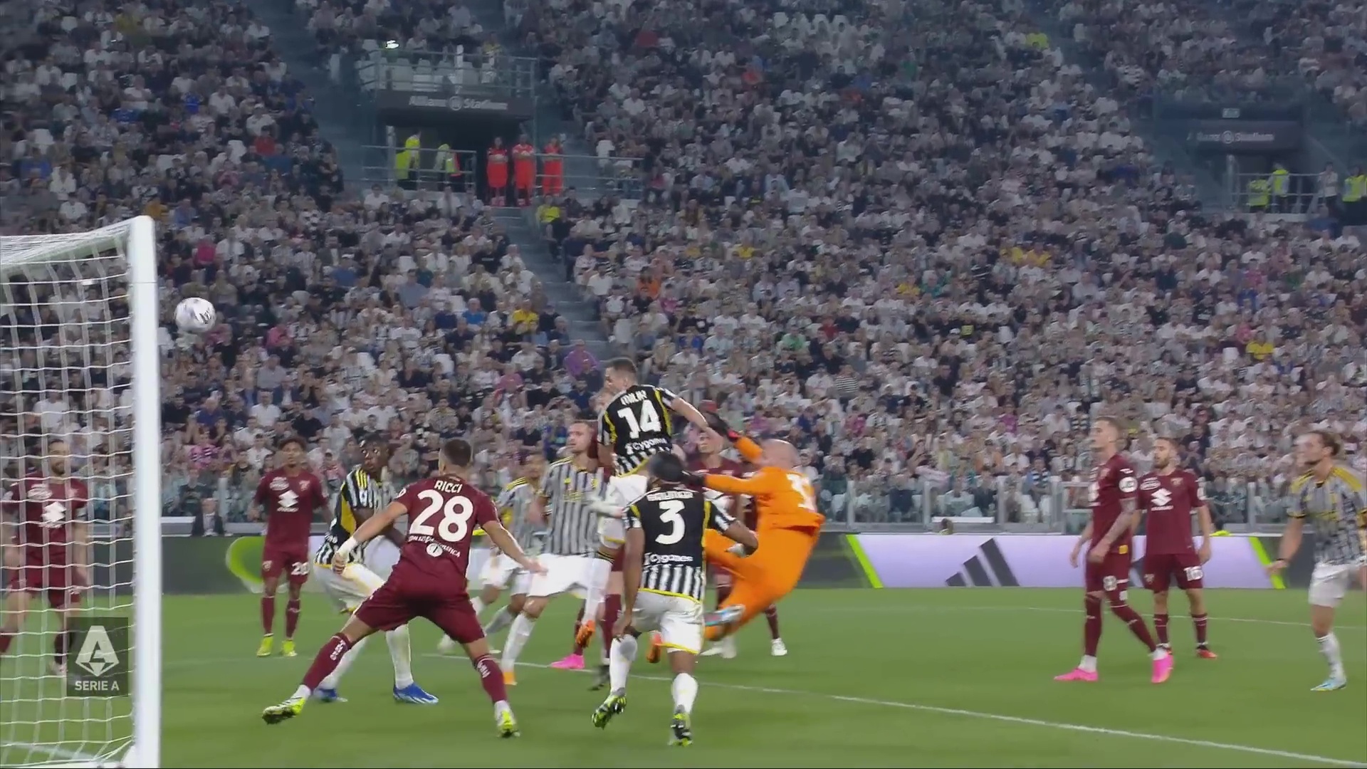 «Ювентус» уверенно победил в туринском дерби