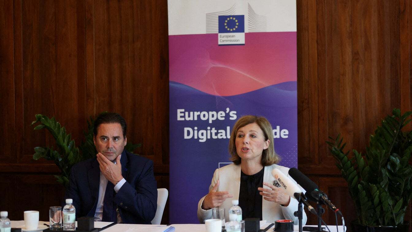 Переговоры об искусственном интеллекте и обмене данными с Китаем дают Пекину потенциально жизненно важный инструмент контроля, предупреждают эксперты