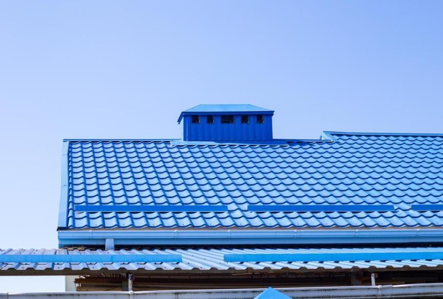 Что делать, если вам плохо сделали ремонт крыши частного дома?