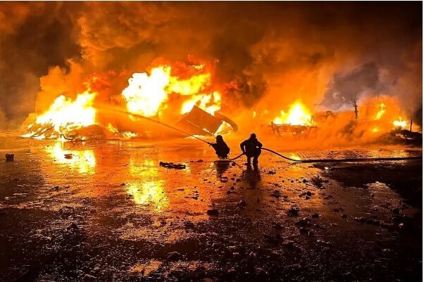 Россия наносит удары по украинским портам второй день подряд, заявили украинские чиновники