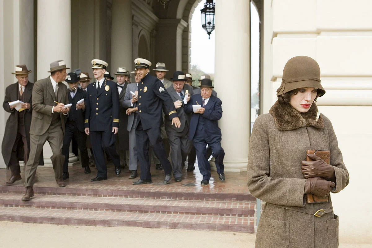 Качественная история в реалиях антиутопии