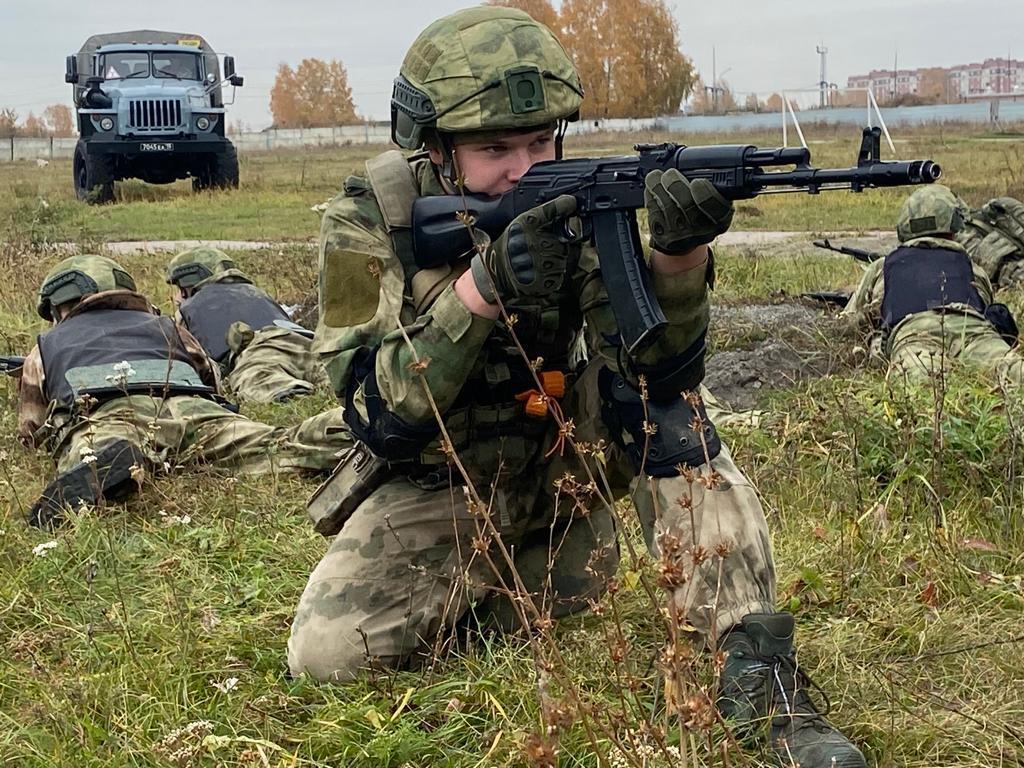 Занятия по тактической медицине прошли в Новосибирском военном институте Росгвардии