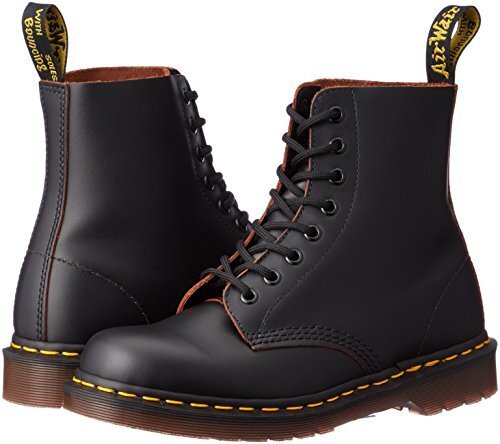 Я ношу их уже пять лет, поменял только стельку: 10 брендов красивой и удобной обуви на осень