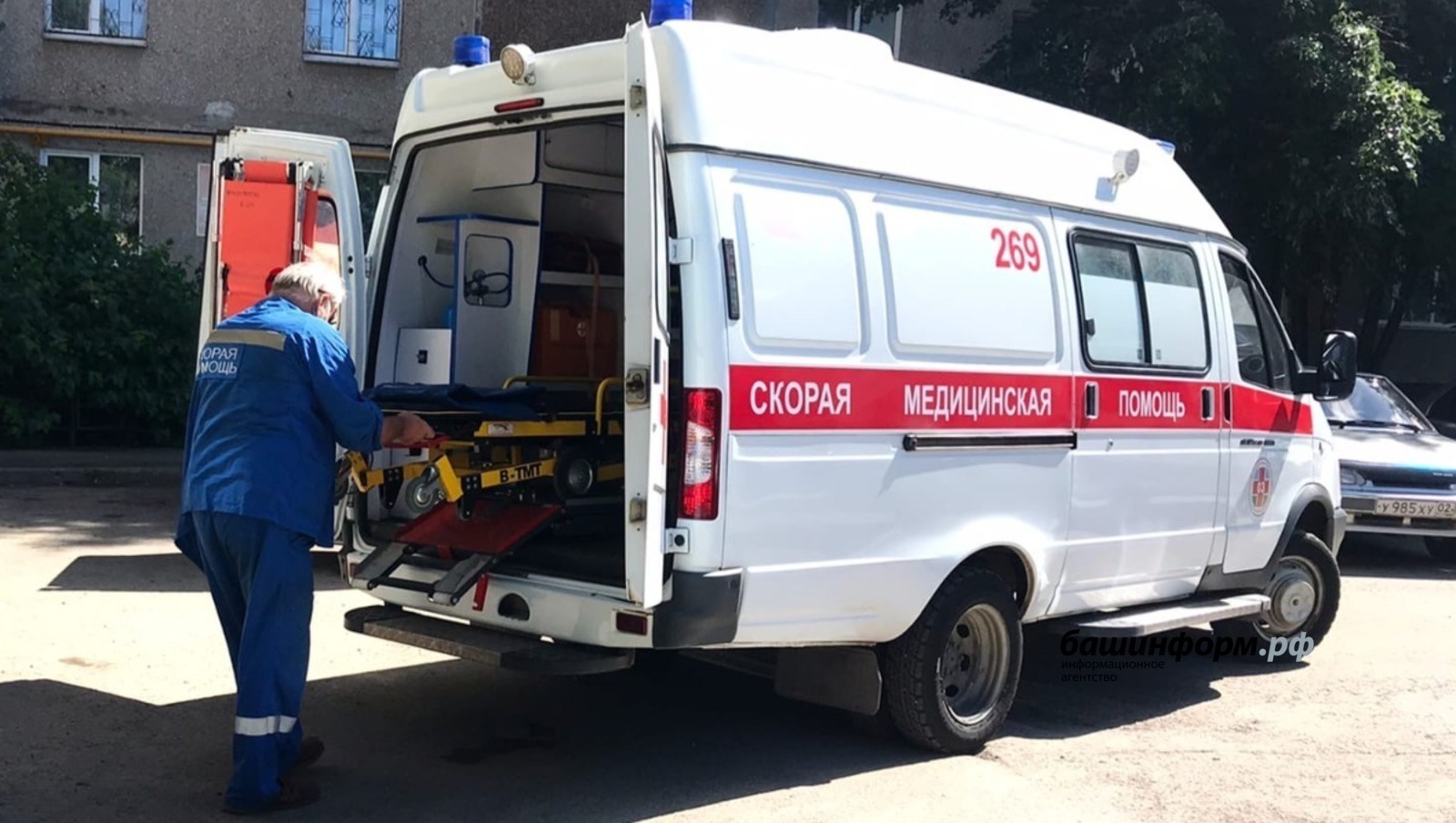 Двое учеников 6 класса на уроке избили свою одноклассницу