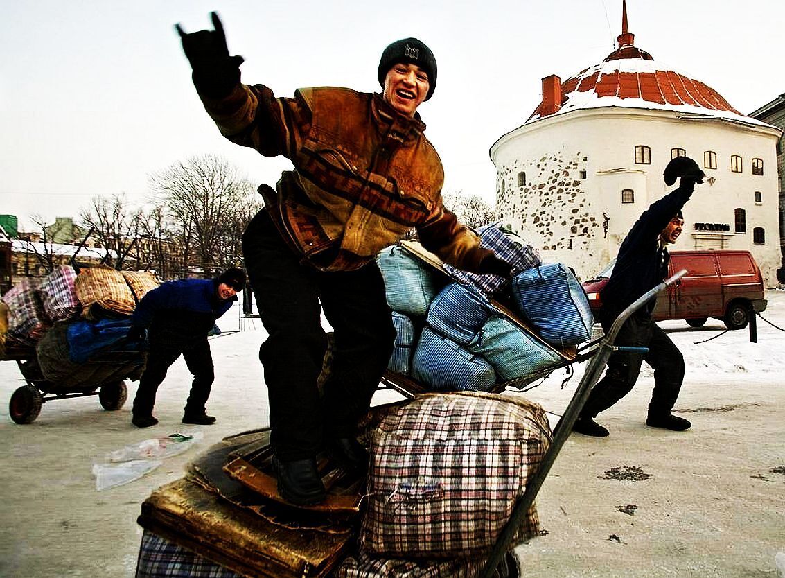 Мигранты.Дмитрий Медведев предложил ужесточить миграционную политику