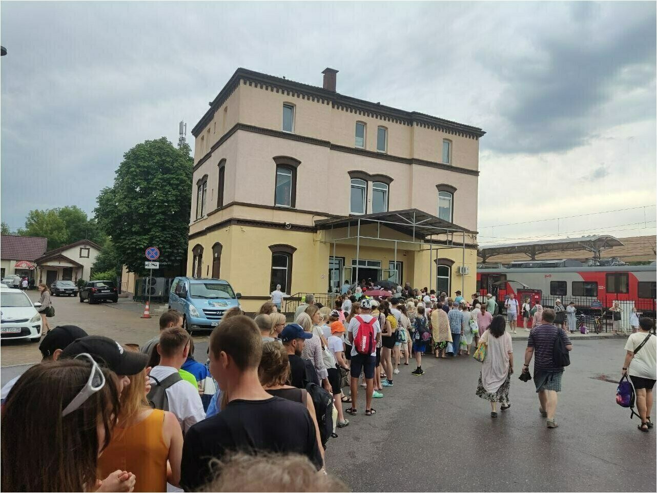 Москвичи и провинциалы поменялись местами: в Калининградской области их называют «понаехами»