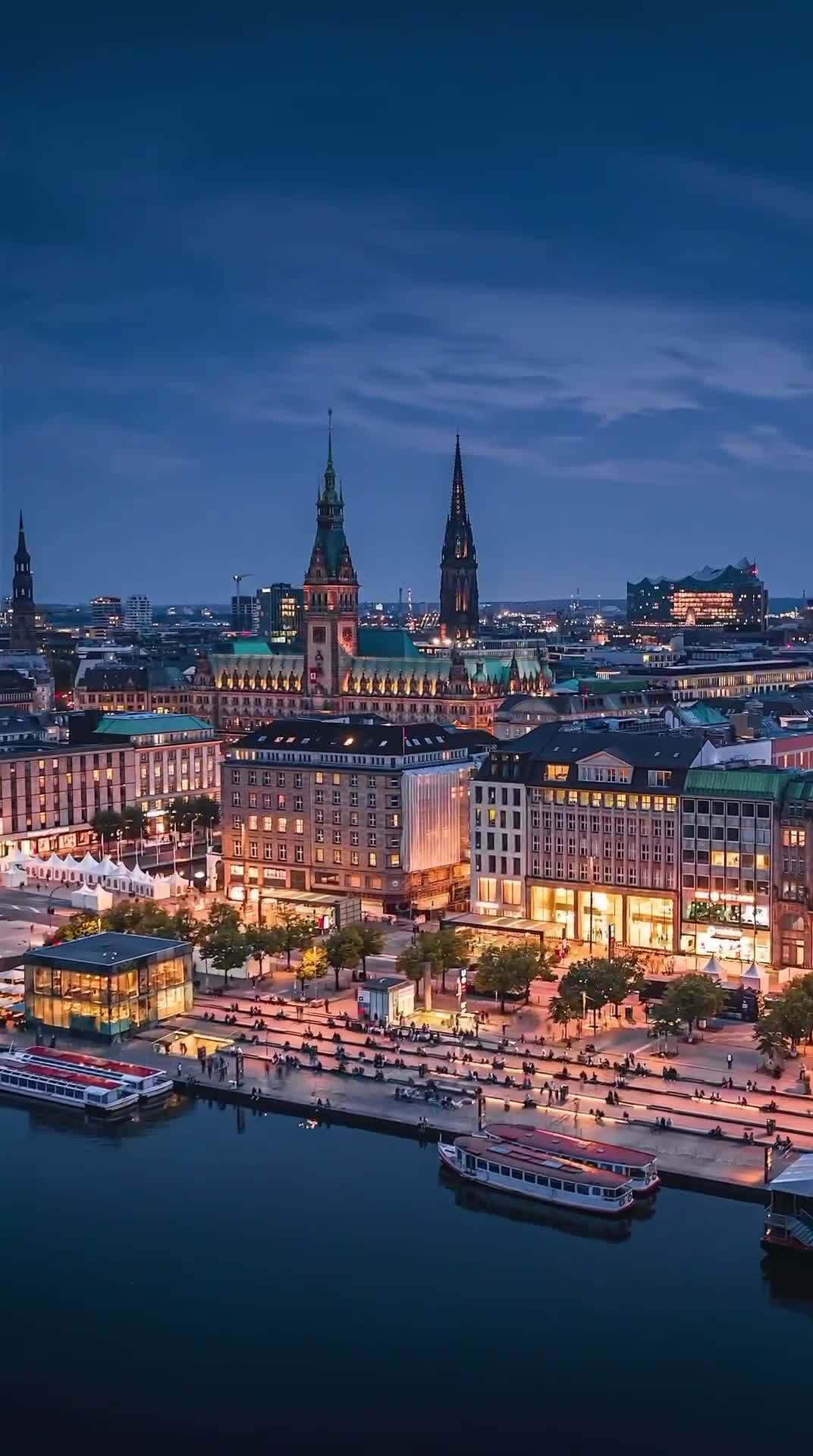 🇩🇪 Гамбург, Германия Гамбург - второй по величине город Германии ...