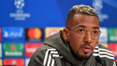 Футболисты с плохим зрением.