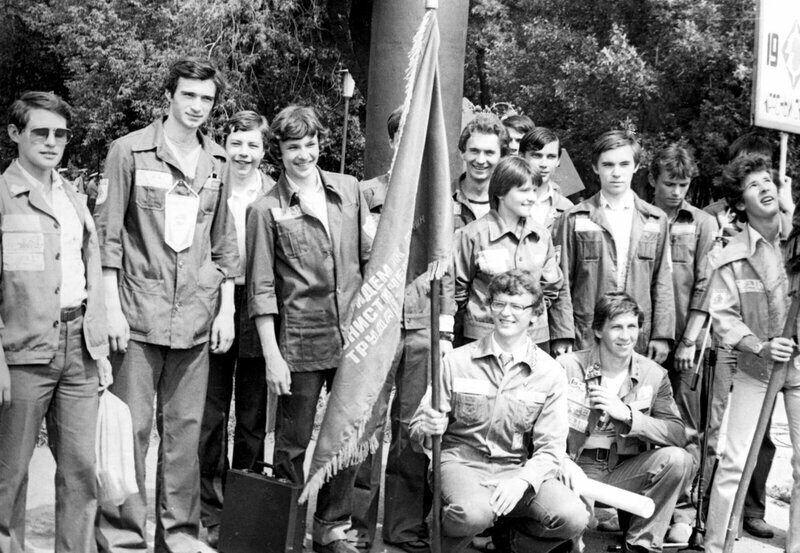 Почему молодежь в СССР была воспитанная?