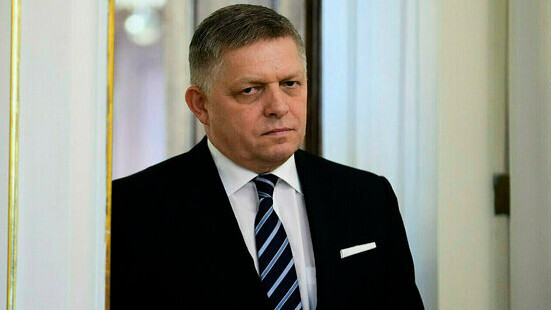 Обзор основных событий недели. Словакия прекращает военную помощь Украине. Финляндия строит забор на границе с Россией. Новые санкции ЕС