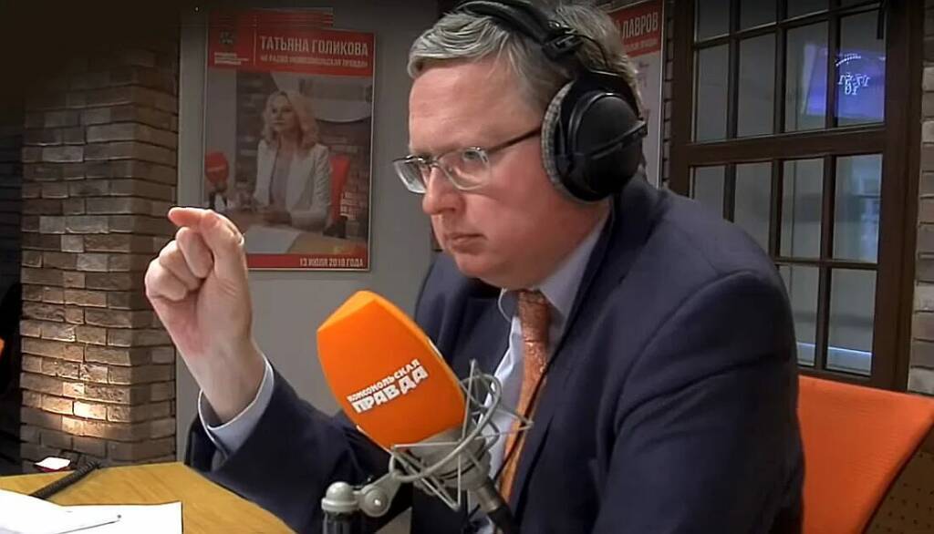 Михаил Делягин задает вопрос депутатам:" Как прожить на новый МРОТ?"