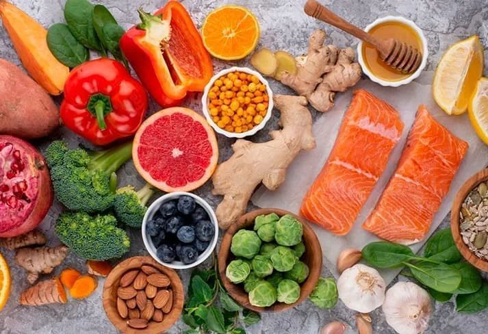 Укрепите свою иммунную систему с помощью продуктов, богатых питательными веществами