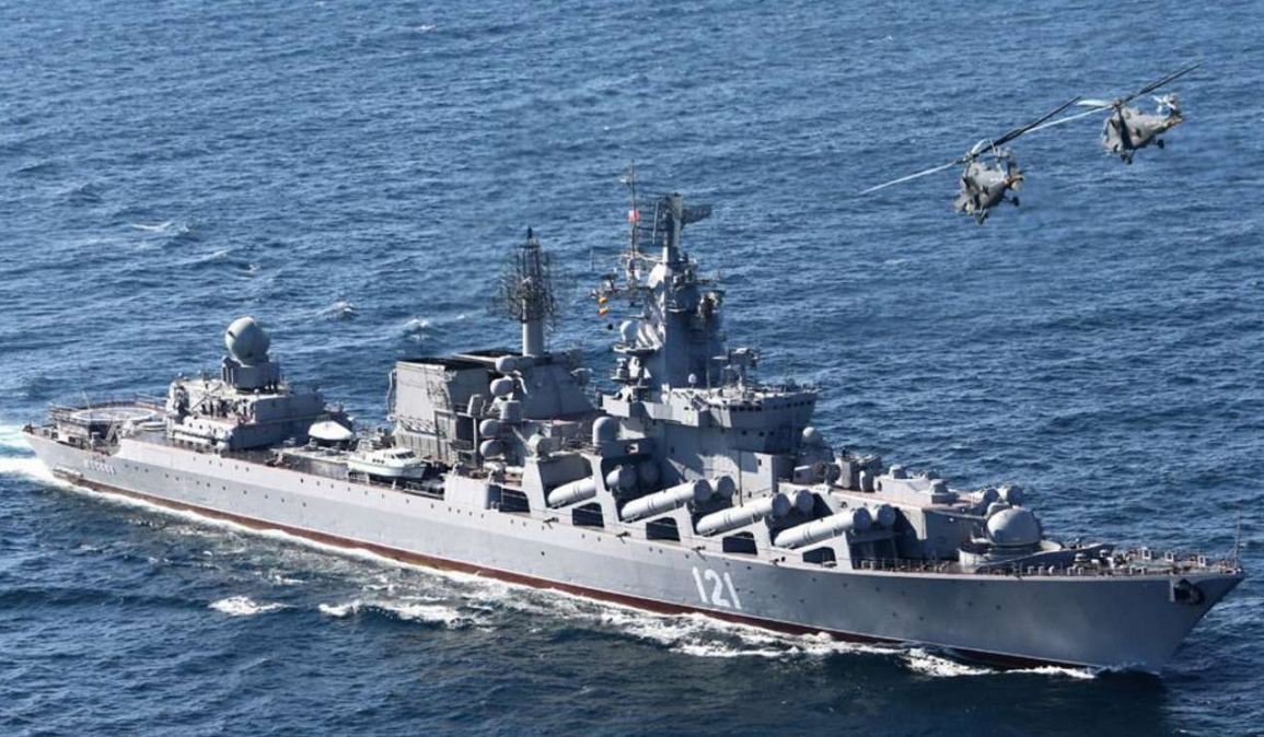 Необычные праздники 30 октября: улыбающиеся каменные львы и мокрые корки.