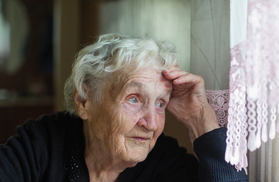 Про бабушку с чесноком, или О том, как российские пенсионеры с каждым годом живут все беднее