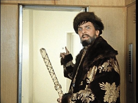 Как я ходила зубы лечить и оставила ботинок в заложниках. Лифту