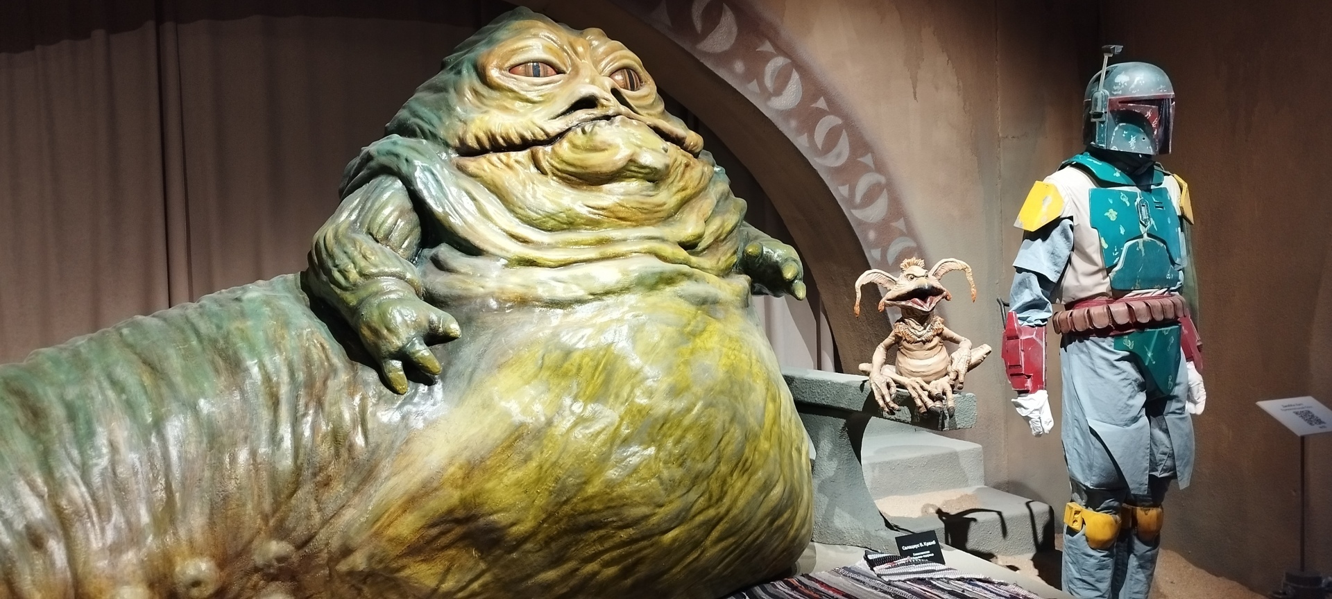 Наше посещение выставки «Звездные войны на ВДНХ». Рассказываю свои впечатления и делюсь авторскими фото. Фанатам этого фильма рекомендуется!