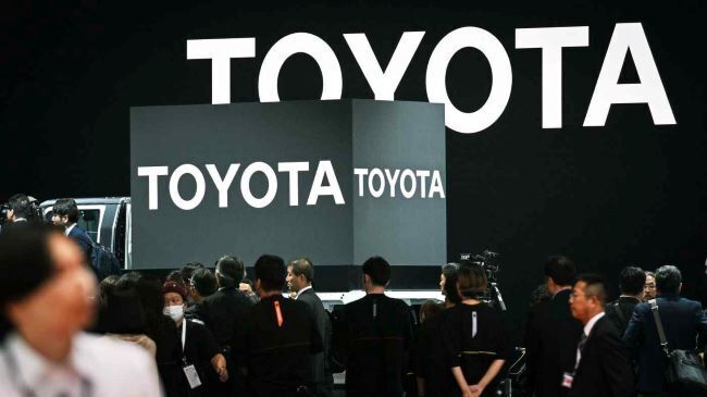 Toyota повысила прогноз прибыли до рекордно высокого уровня на фоне слабой иены