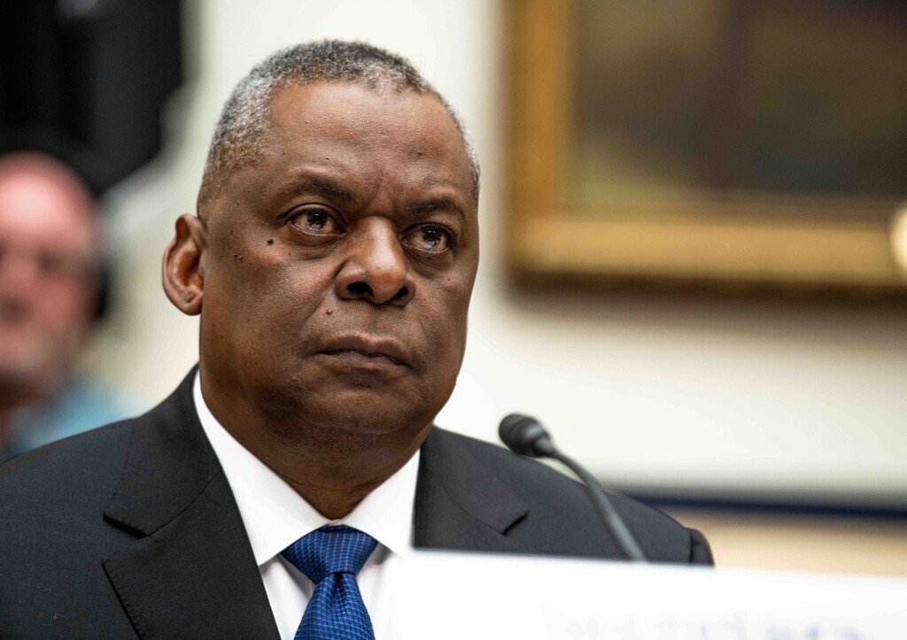 Павел Эсман, EsmanNEVS22 С.Петербург, «Путин не дал окружить Россию НАТО и США и даже американцы им в восторге»