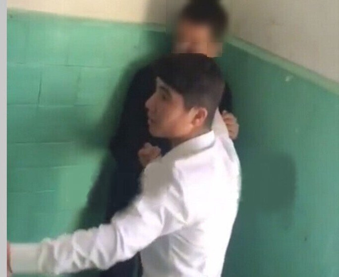 "Домогались и дрались": семью мигрантов из Азербайджана выдворили из России после вмешательства Бастрыкина