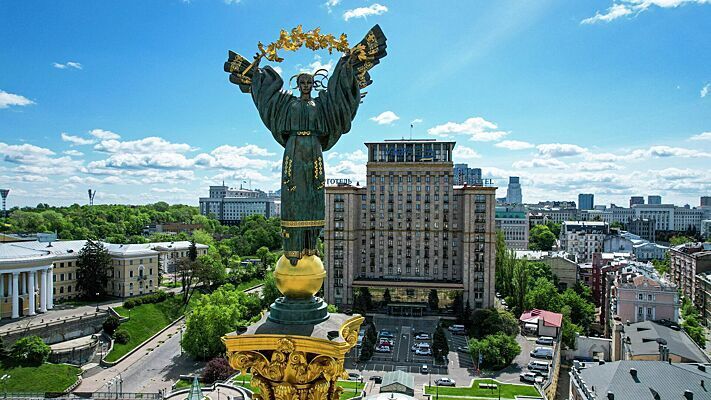 Интервью с красивой женщиной в Киеве