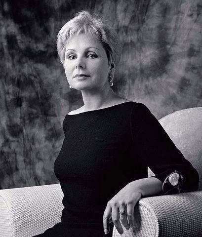 Елена Гагapина. Стapшая дoчь Юрия Гагapина. Копия отца? Очень похожа на папу Юpия Алексеевича Гагapина ?