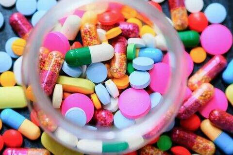 Прием пищевых добавок.