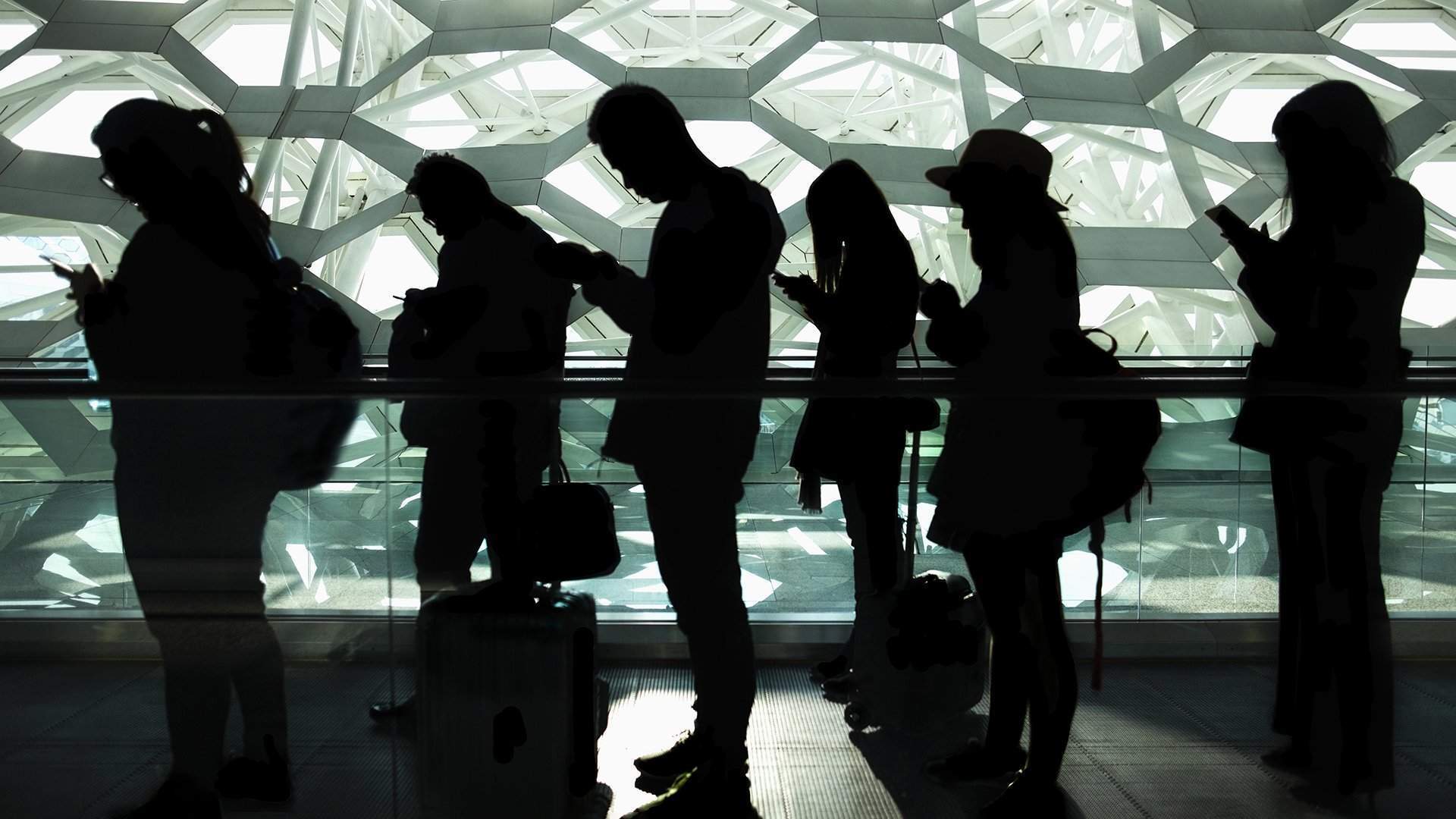 Почему вчерашних эмигрантов так тянет обратно в Россию?