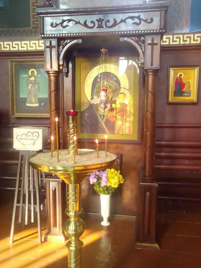 Храм во имя Святого Архистратига Божия Михаила в г. Новочеркасске.