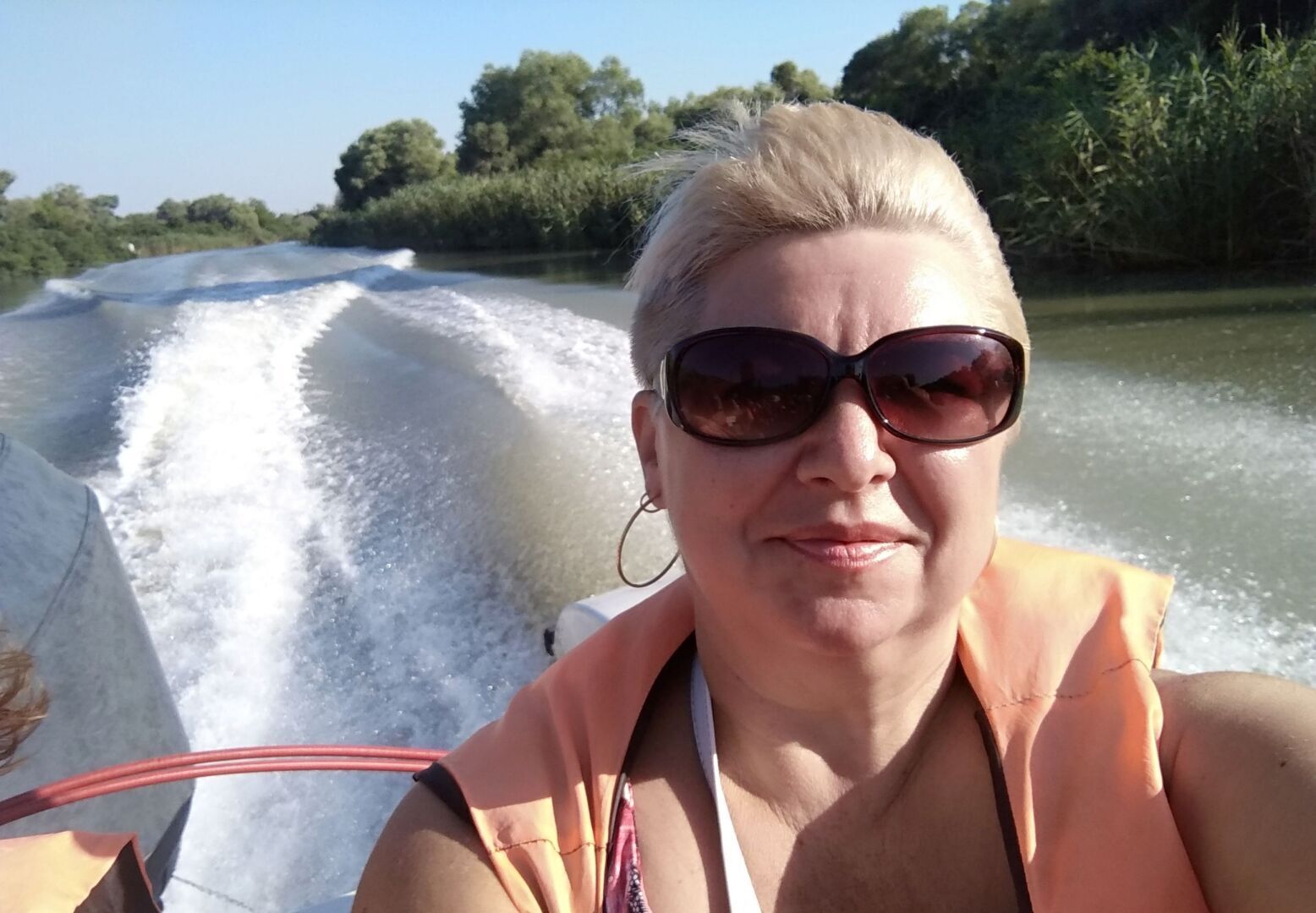 Есть места в России, где супер красиво и одно из таких мест "Долина Лотосов"