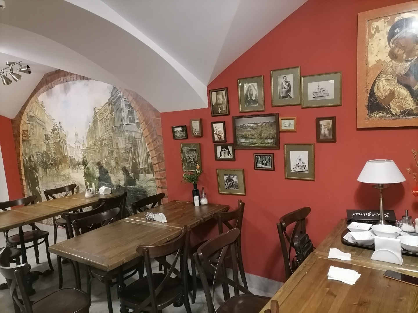 «Несвятые святые» - моя любимая монастырская трапезная Москвы