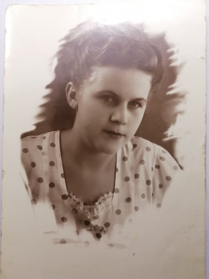 40 лет работы на одном месте и сразу на пенсию! Вечная память моему близкому человеку...